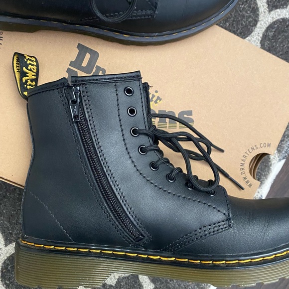 Nearly new kids Doc Martens Boots. - Picture 5 of 6